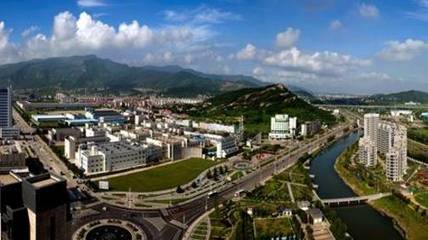 【理論研究】港產(chǎn)聯(lián)動-連云港開發(fā)區(qū)臨港產(chǎn)業(yè)發(fā)展路徑研究